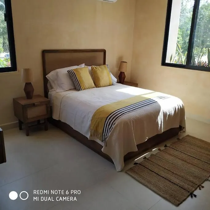 Surenna Bella - 3 Bedroom Home With Pool Tulum 0*,  México